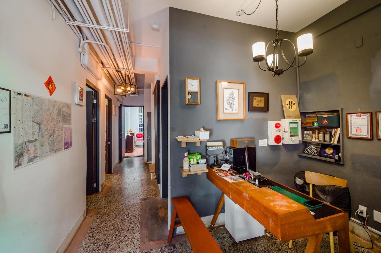 Tainan Weshare Hotel エクステリア 写真