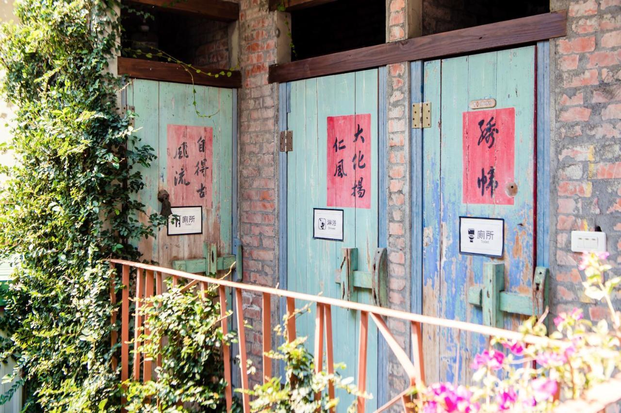 Tainan Weshare Hotel エクステリア 写真